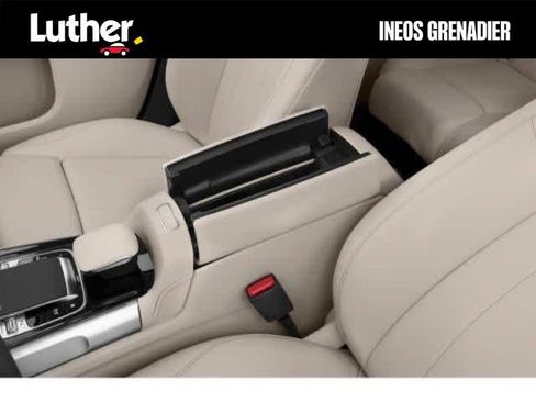 Used 2021 Mercedes-Benz GLB 250 4MATIC image 14