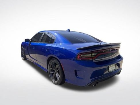 Used 2019 Dodge Charger Scat Pack RWD image 5