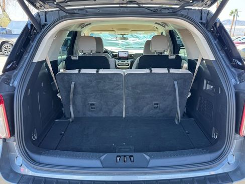 Used 2024 Ford Explorer XLT w/ Equipment Group 202A image 16