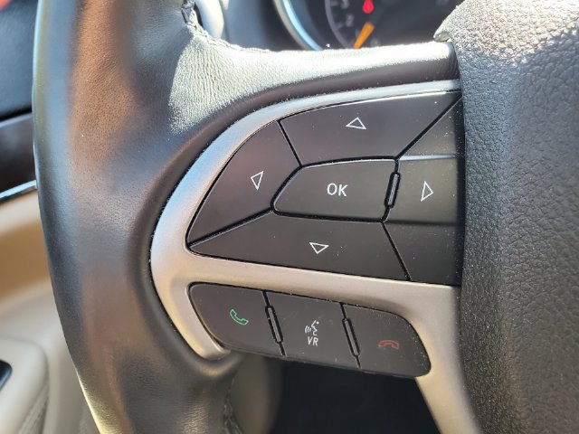 Used 2018 Jeep Grand Cherokee Limited AWD/4WD image 8