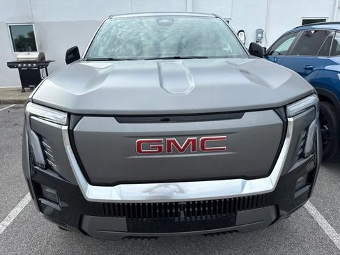 Used 2026 GMC Sierra EV Denali AWD/4WD image 9