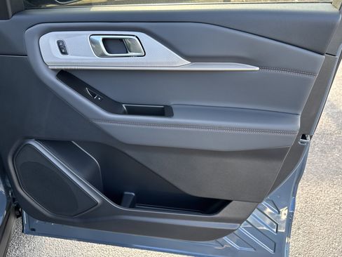 New 2026 Ford Explorer Active w/ Active Comfort Package image 17