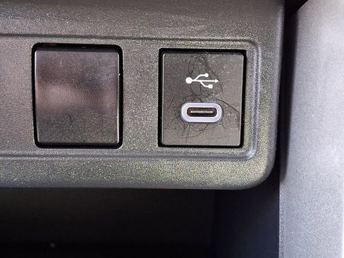 Used 2023 Toyota Corolla Cross LE image 24