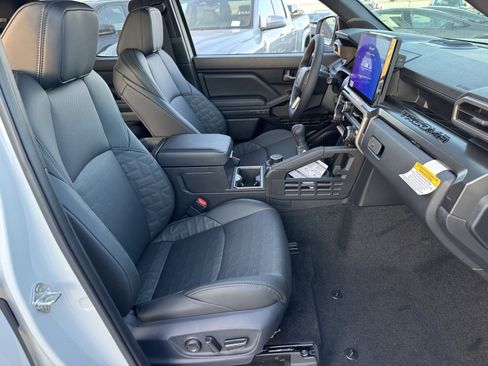 New 2026 Toyota Tacoma TRD Off-Road image 8