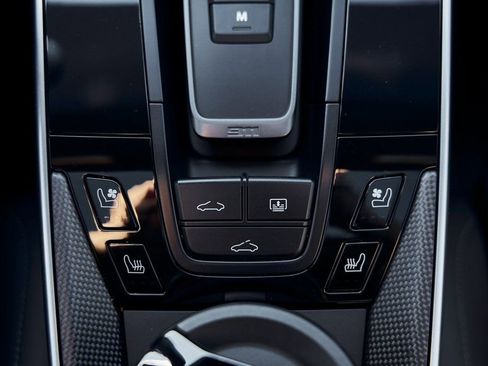 Used 2024 Porsche 911 Turbo image 66