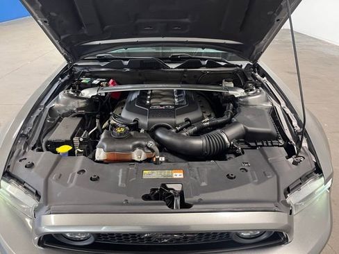 Used 2013 Ford Mustang GT Premium w/ Brembo Brake Pkg image 9