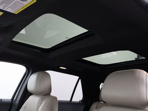 Used 2014 Ford Explorer XLT w/ Equipment Group 202A image 25