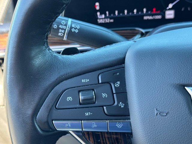 Used 2023 Cadillac Escalade Premium Luxury AWD/4WD image 31