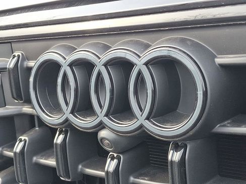 New 2026 Audi Q8 Premium image 23