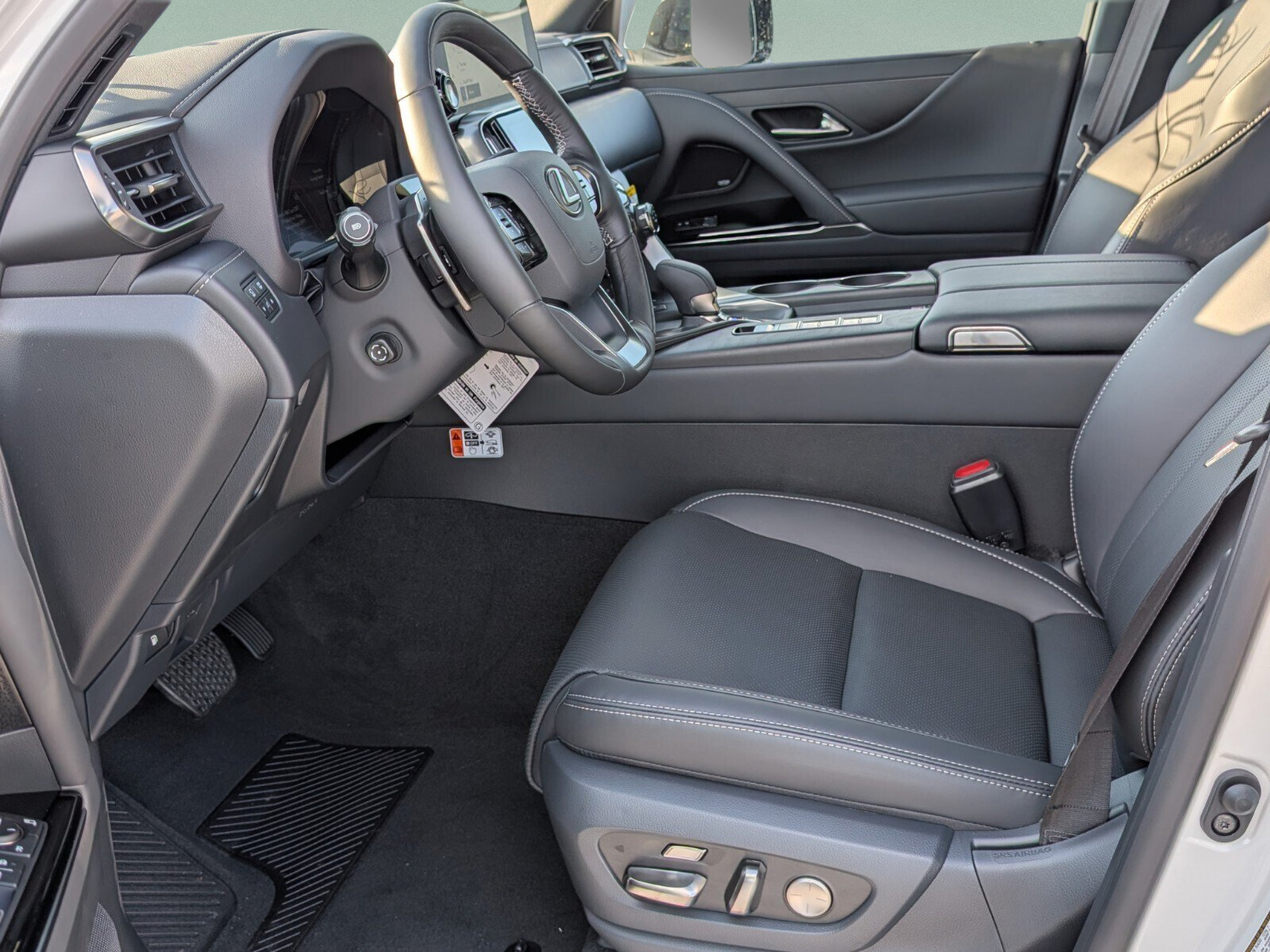 New 2026 Lexus LX 700h Luxury w/ Accessory Package (Z1) AWD/4WD image 10