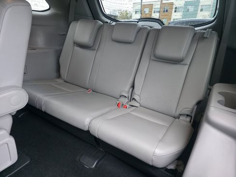 Used 2017 Toyota Highlander Limited image 18