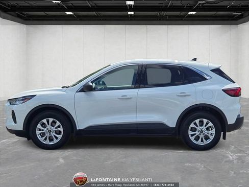 Used 2024 Ford Escape Active AWD/4WD image 2