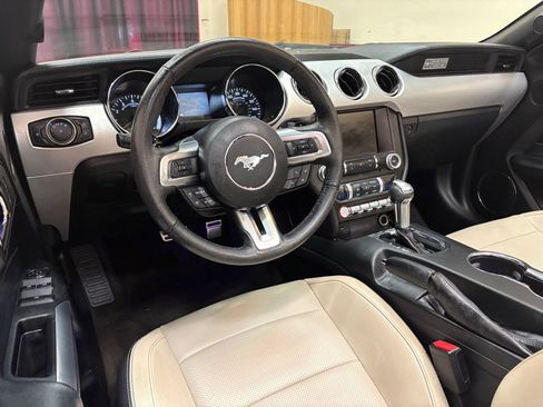 Used 2015 Ford Mustang Premium RWD image 19