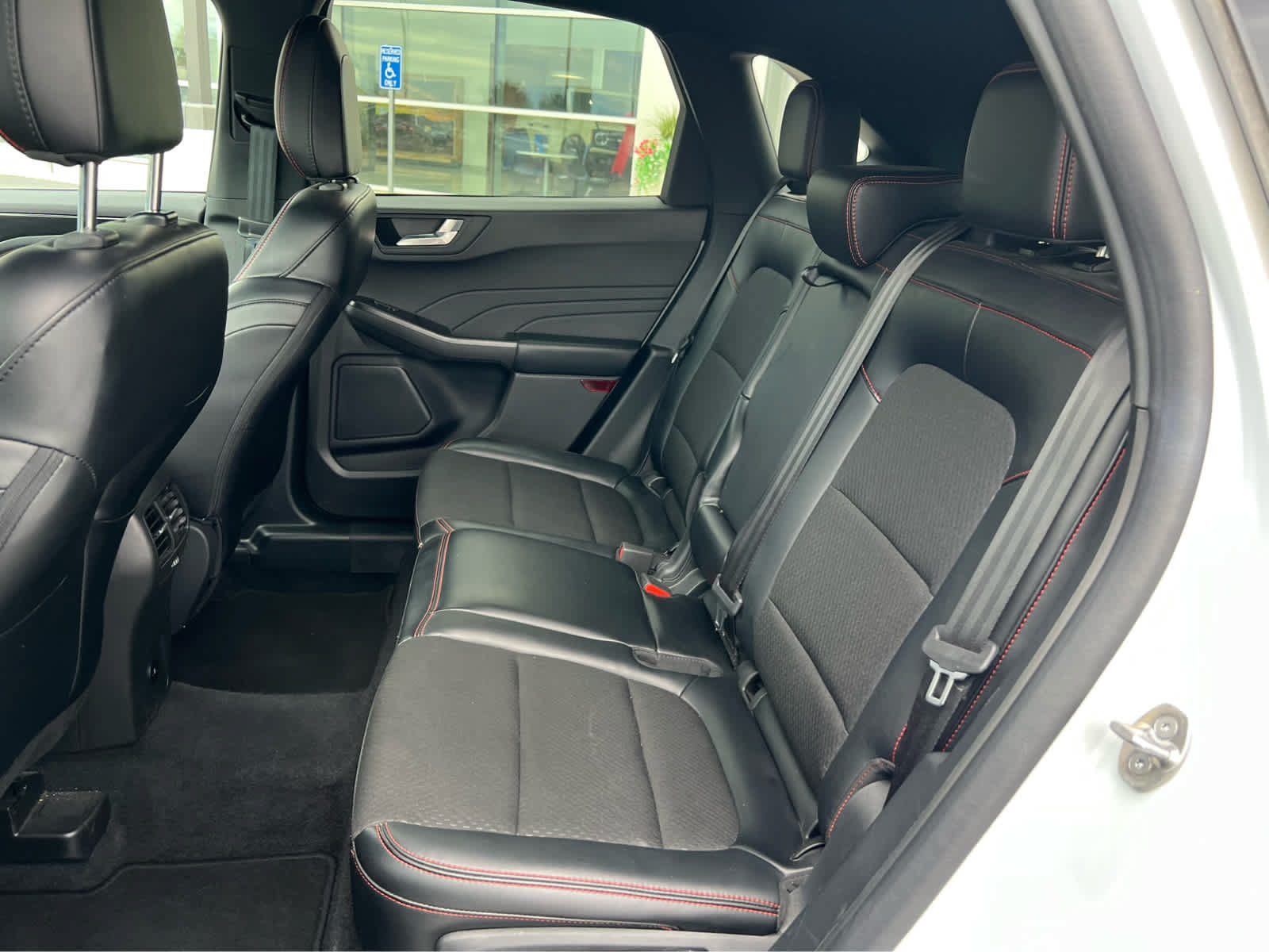 Used 2025 Ford Escape ST-Line Select AWD/4WD image 26