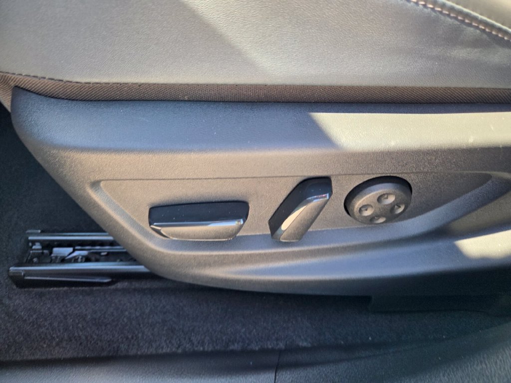 Used 2026 Nissan Leaf Platinum+ FWD image 5
