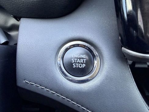 Used 2023 Toyota Highlander Limited image 30