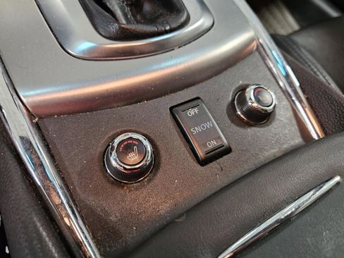 Used 2013 INFINITI G37 x w/ Premium Pkg image 22