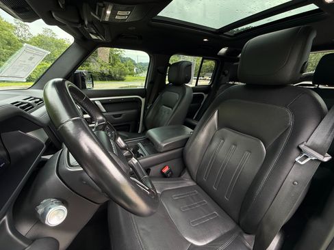 Used 2021 Land Rover Defender 110 X-Dynamic HSE AWD/4WD image 11