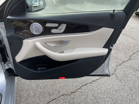 Used 2019 Mercedes-Benz E 300 image 47