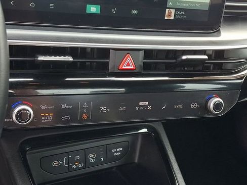 Certified 2025 Kia K5 GT-Line image 17