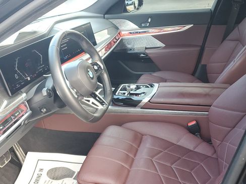 Used 2024 BMW 760i xDrive w/ Executive Package AWD/4WD image 22