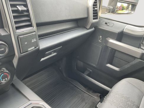 Used 2019 Ford F150 XLT w/ Equipment Group 302A Luxury AWD/4WD image 22