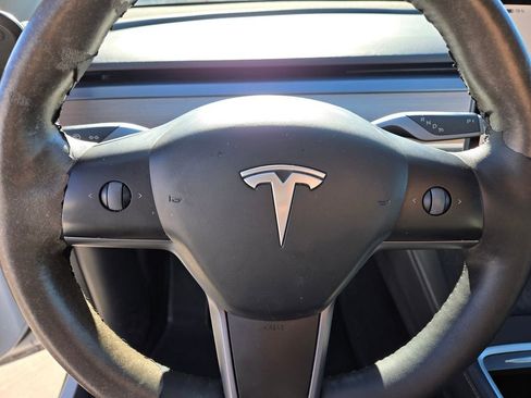 Used 2024 Tesla Model Y Long Range image 11