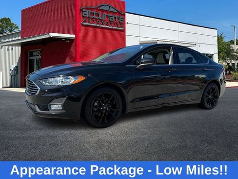 Used 2019 Ford Fusion SE w/ Equipment Group 151A image 1