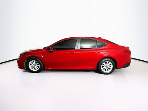 Used 2025 Toyota Camry LE FWD image 4