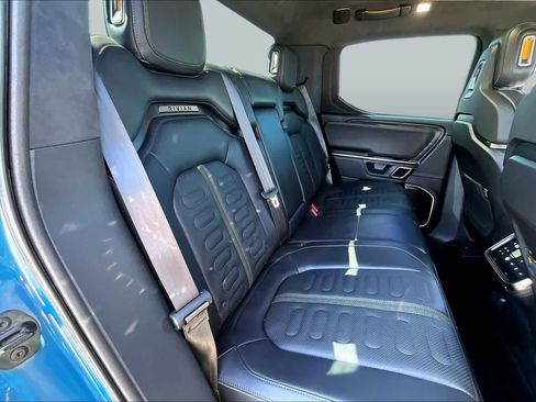 Used 2023 Rivian R1T Adventure AWD/4WD image 19