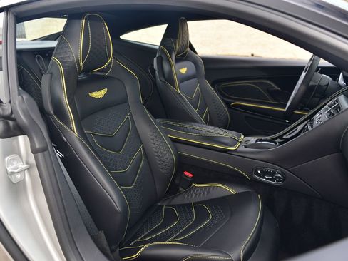 Used 2023 Aston Martin DBS Coupe RWD image 12