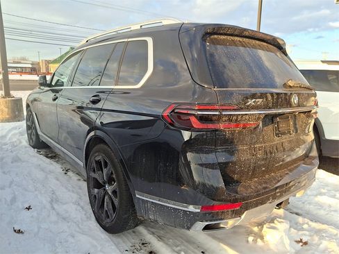 Used 2024 BMW X7 xDrive40i image 4