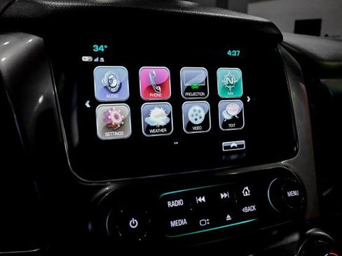 Used 2020 Chevrolet Suburban LT image 43