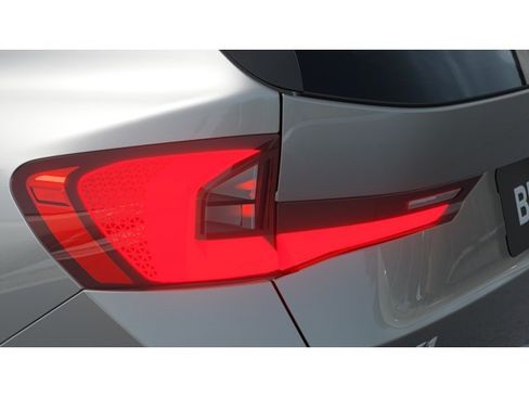 New 2026 BMW X1 xDrive28i w/ Technology Package AWD/4WD image 8