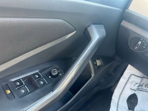 Used 2023 Volkswagen Jetta S image 8