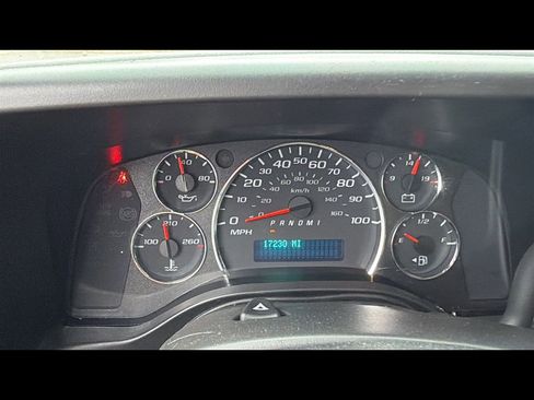 Used 2024 Chevrolet Express 2500 w/ Driver Convenience Package image 15