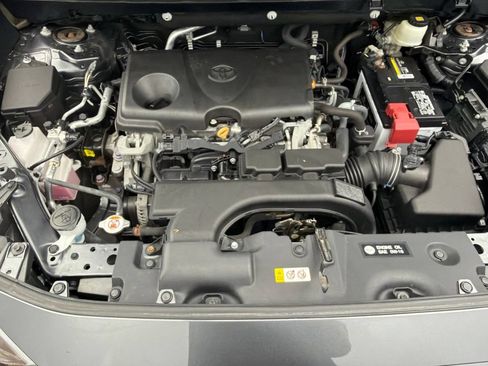 Used 2021 Toyota RAV4 LE AWD/4WD image 27