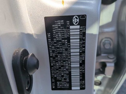 Used 2023 Toyota Corolla LE FWD image 32