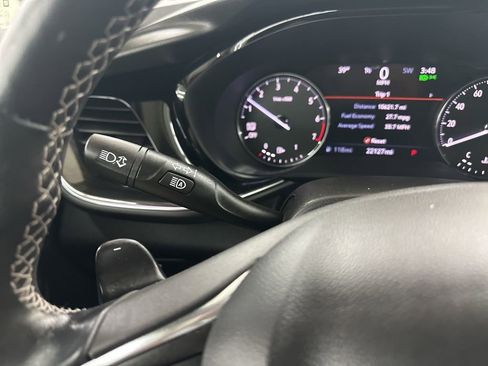 Used 2022 Buick Envision Essence w/ Safety Package image 43