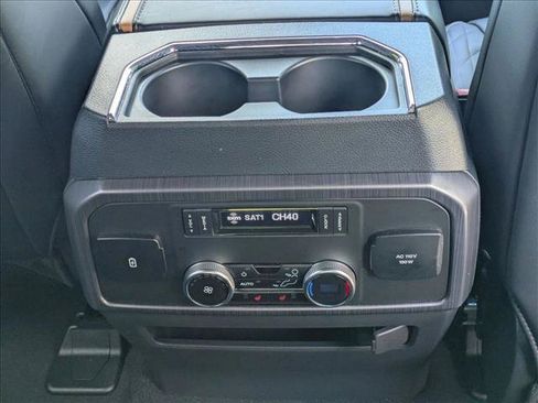 Used 2024 Ford Expedition Platinum AWD/4WD image 18