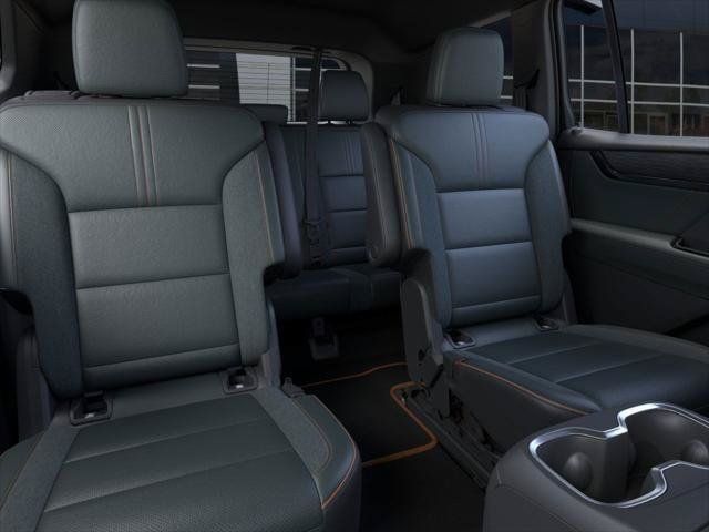 Used 2025 GMC Acadia AT4 AWD/4WD image 17