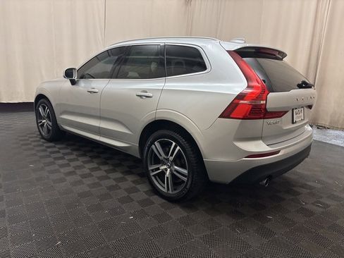 Used 2021 Volvo XC60 T6 Momentum image 7