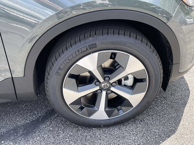 New 2026 Volvo XC40 B5 Core w/ Protection Package Premier AWD/4WD image 11