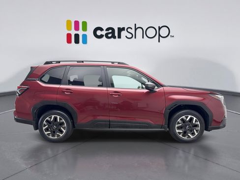 Used 2025 Subaru Forester Premium AWD/4WD image 6