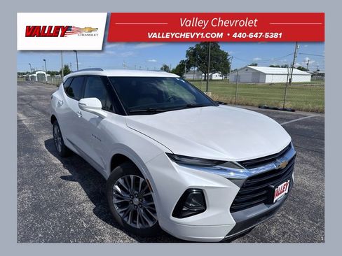 Used 2020 Chevrolet Blazer Premier w/ Driver Confidence II Package FWD image 1