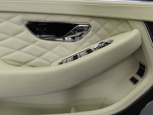 Certified 2024 Bentley Continental GT Azure image 24