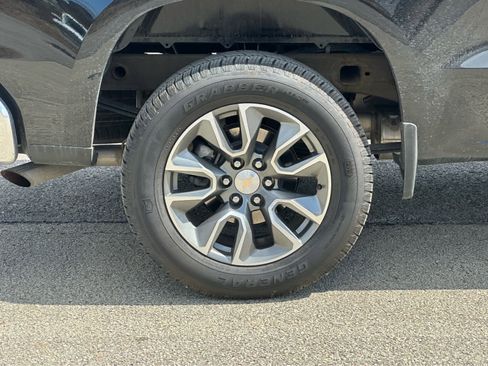 Used 2024 Chevrolet Silverado 1500 LT image 24