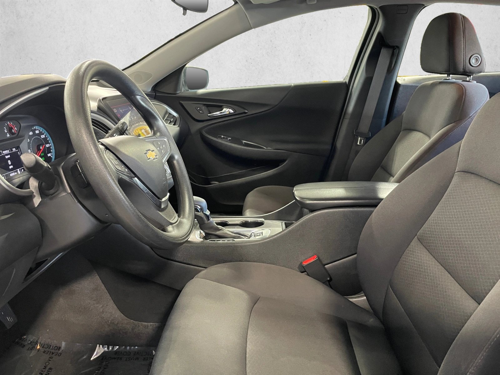 Used 2025 Chevrolet Malibu LT FWD image 11