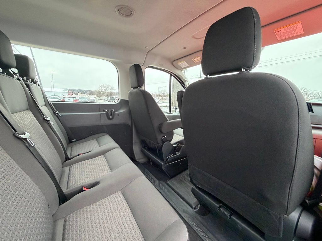 Used 2023 Ford Transit 350 XLT RWD image 22