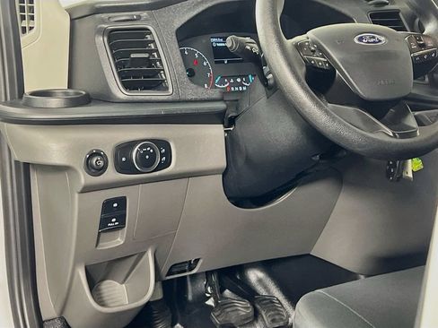 Certified 2025 Ford Transit 250 Low Roof w/ Exterior Upgrade Package RWD image 12